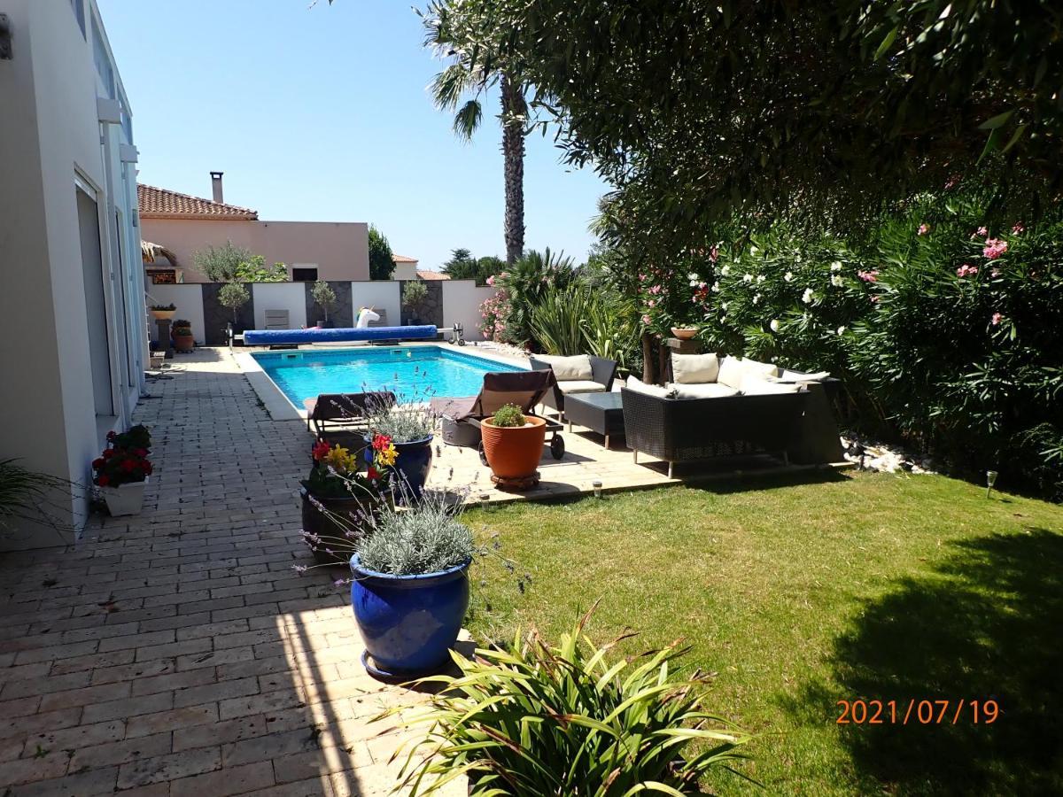 Les Fruitiers Agde Exterior photo